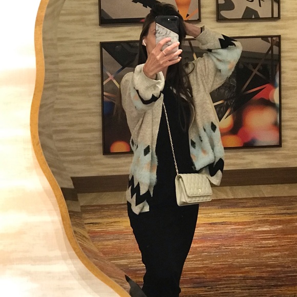 Meet your Posher, Amber - Picture 1 of 1